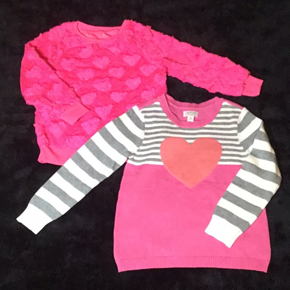 👯‍♂️ Flossing Sweaters 💕- Size 5/6 💕